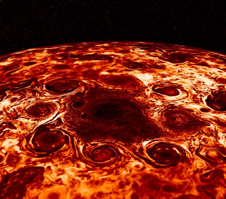 Jupiterův severní pól v infračerveném části spektra (foto  NASA/JPL-Caltech/SwRI/ASI/INAF/JIRAM).