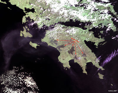 Snímek družice Envisat Meris z 27.8.2007 ukazuje rozsáhlé oblasti postižené požárem (foto ESA)