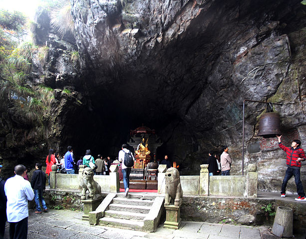 Jeskyně Xianren v pohoří Lushan v okrese Wannian čínské provincie Jiangxi - naleziště nejstarší keramiky na světě, foto Gisling, Wikimedia Commons, Creative Commons Attribution 3.0