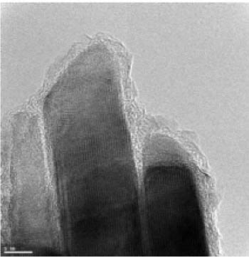 Snímek vysráženého SmCo pořízený transmisním elektronovým mikroskopem (foto C.N. Chinnasamy)