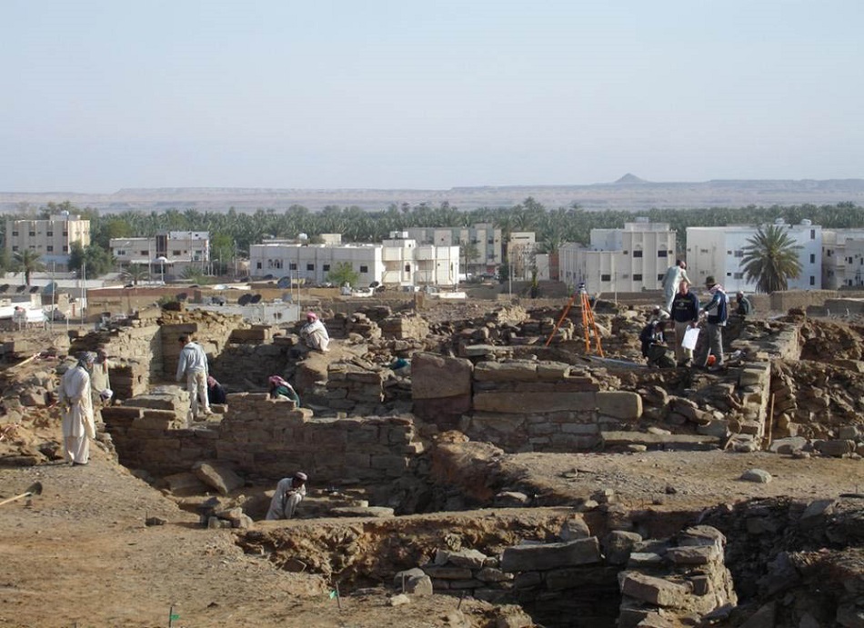 Vykopávky v antické v oáze Tayma, severozápad Saúdské Arábie (foto Deutschen Archäologischen Institut  Orient Department/Hausleiter)