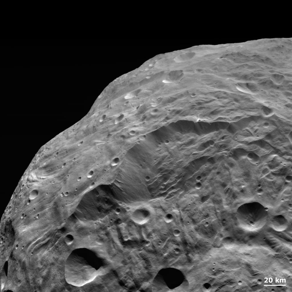 povrch planetky Vesta (foto NASA)